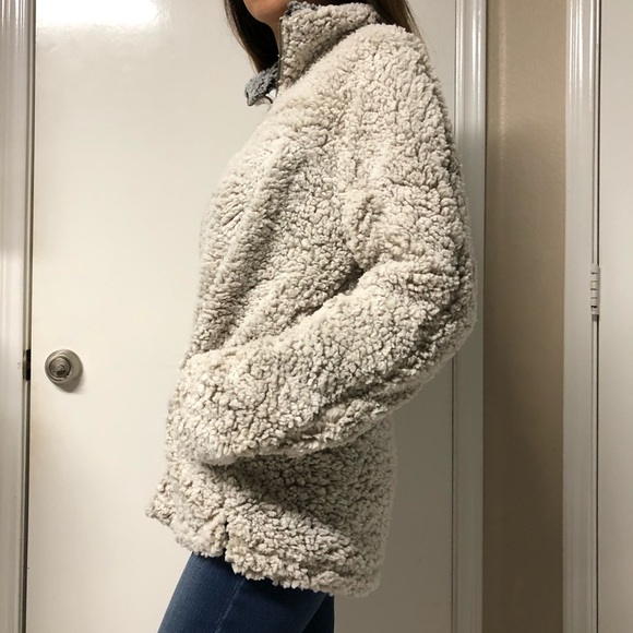 Thread & Supply Sherpa pullover - Picture 8 of 8